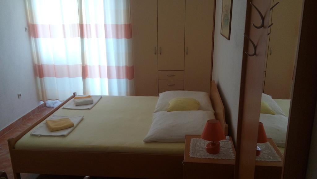 Apartments Erceg Omis Luaran gambar