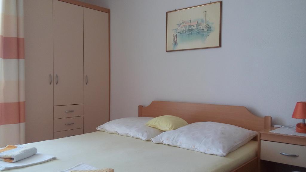 Apartments Erceg Omis Luaran gambar