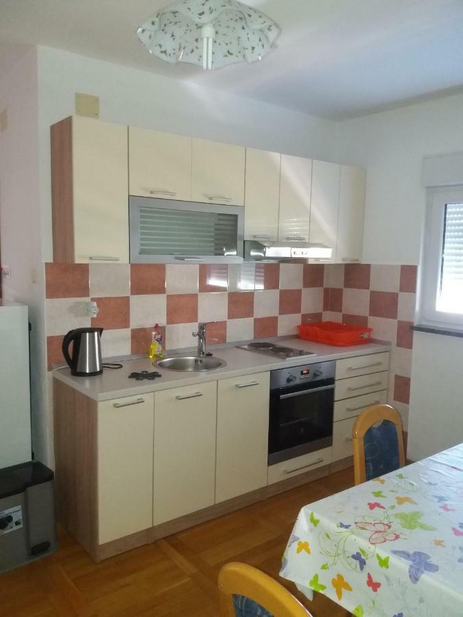 Apartments Erceg Omis Luaran gambar